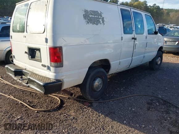 2002 Ford Econoline Cargo с VIN 1FTNE24L82HB02738, выставлен на аукционе IAAI как лот 40942971 с пробегом 248 208 миль миль и . История ставок и продаж доступна на DreamBid. Изображение 4.