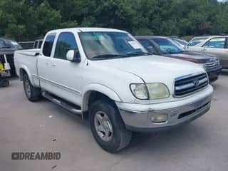 2002 Toyota Tundra Limited z VIN 5TBRT38112S320630, wystawiony jako IAAI lot #42588971 z przebiegiem 180 686 mil mil oraz . Historia ofert i sprzedaży dostępna na DreamBid. Obrazek 1.