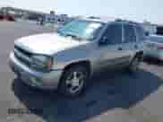 2003 Chevrolet TrailBlazer LT with VIN 1GNDS13S332297960, listed as a IAAI auction lot 42754802 with 216,615 mi miles and . Bid and sale history available at DreamBid. Image 2.