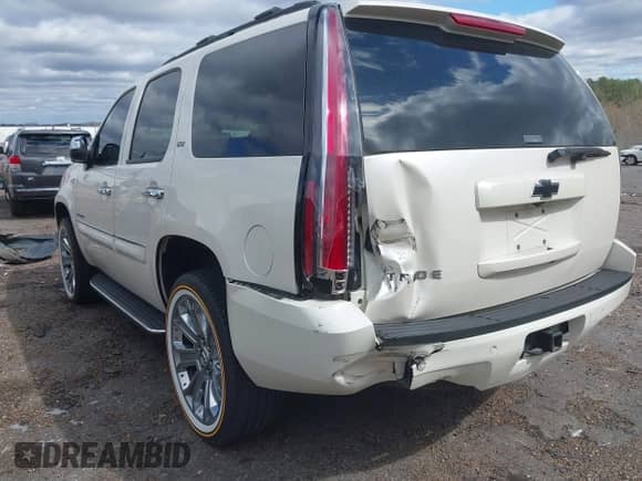2008 Chevrolet Tahoe LTZ с VIN 1GNFC13J38R200719, выставлен на аукционе IAAI как лот 41708984 с пробегом 305 001 миль миль и . История ставок и продаж доступна на DreamBid. Изображение 6.
