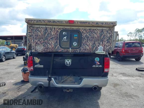 2014 Ram 1500 Big Horn z VIN 1C6RR7GT0ES187989, wystawiony jako IAAI lot #43451978 z przebiegiem 165 388 mil mil oraz . Historia ofert i sprzedaży dostępna na DreamBid. Obrazek 15.