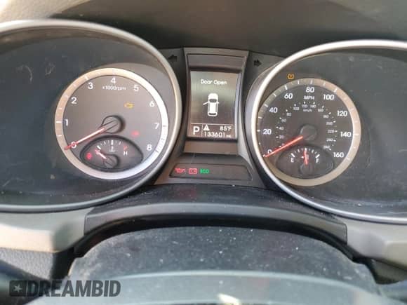2016 Hyundai Santa Fe с VIN 5XYZU3LB7GG347503, выставлен на аукционе Copart как лот 82540485 с пробегом 133 601 миль миль и Чистый • Clean title. История ставок и продаж доступна на DreamBid. Изображение 9.