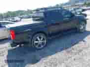 2013 Nissan Frontier SV z VIN 1N6AD0EV8DN734260, wystawiony jako IAAI lot #43006357 z przebiegiem 132 599 mil mil oraz . Historia ofert i sprzedaży dostępna na DreamBid. Obrazek 4.