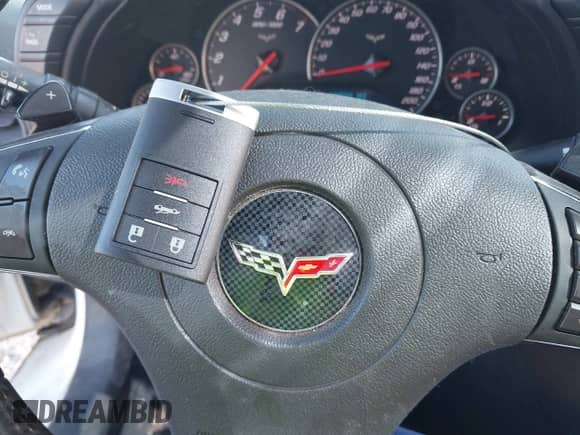 2012 Chevrolet Corvette 3LT с VIN 1G1YG2DW3C5110968, выставлен на аукционе IAAI как лот 42610660 с пробегом 62 803 миль миль и . История ставок и продаж доступна на DreamBid. Изображение 11.