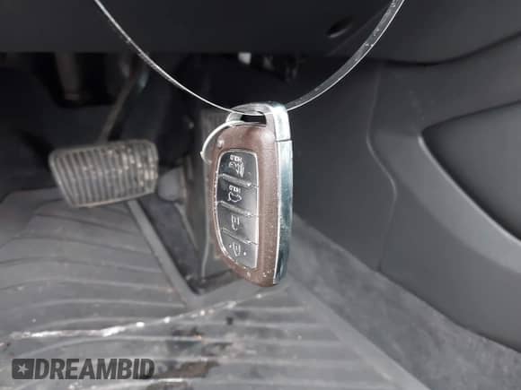 2016 Hyundai Tucson Sport z VIN KM8J3CA23GU072936, wystawiony jako IAAI lot #42298954 z przebiegiem 110 732 mil mil oraz . Historia ofert i sprzedaży dostępna na DreamBid. Obrazek 11.