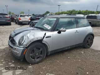 2004 MINI Hardtop with VIN WMWRC33404TJ61576, listed as a Copart auction lot 68761125 with Not provided miles and Salvage title. Bid and sale history available at DreamBid. Image 1.