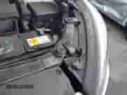 2018 Hyundai Santa Fe 2.0T с VIN 5XYZU4LA5JG527311, выставлен на аукционе IAAI как лот 42358853 с пробегом 63 107 миль миль и . История ставок и продаж доступна на DreamBid. Изображение 18.