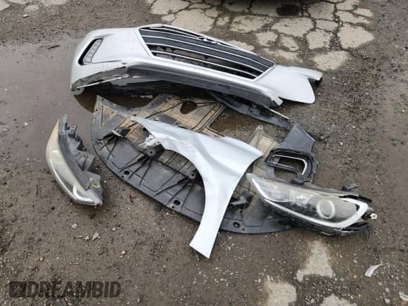 2017 Hyundai Elantra Limited with VIN KMHD84LF7HU228000, listed as a Copart auction lot 70545175 with 115,800 mi miles and Salvage title. Bid and sale history available at DreamBid. Image 12.