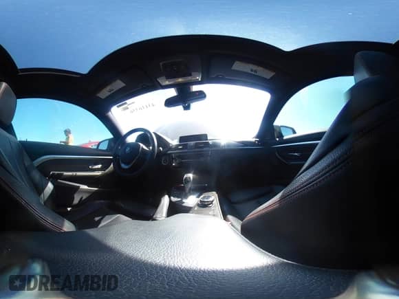 2014 BMW 4 Series 428i xDrive с VIN WBA3N5C55EF716011, выставлен на аукционе IAAI как лот 43116356 с пробегом 113 633 миль миль и . История ставок и продаж доступна на DreamBid. Изображение 20.