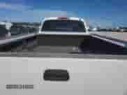 2002 Toyota Tundra z VIN 5TBJN321X2S330430, wystawiony jako Copart lot #48478335 z przebiegiem 216 696 mil mil oraz Szkoda całkowita • Salvage title. Historia ofert i sprzedaży dostępna na DreamBid. Obrazek 10.