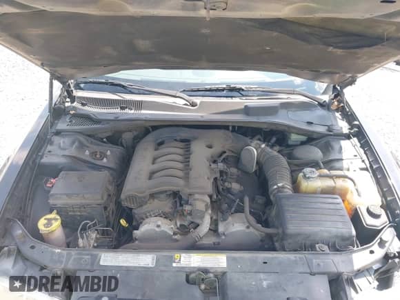 2010 Chrysler 300 Touring with VIN 2C3CA5CVXAH132229, listed as a IAAI auction lot 43006414 with 186,084 mi miles and . Bid and sale history available at DreamBid. Image 10.