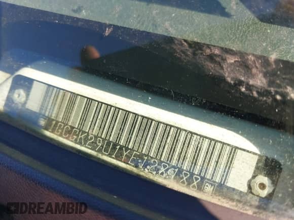 2000 Chevrolet Silverado 2500 LS с VIN 1GCGK29U1YE128188, выставлен на аукционе IAAI как лот 43063090 с пробегом 120 151 миль миль и . История ставок и продаж доступна на DreamBid. Изображение 9.