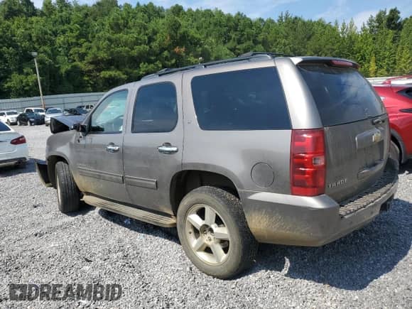 2011 Chevrolet Tahoe LT с VIN 1GNSCBE09BR354478, выставлен на аукционе Copart как лот 66722225 с пробегом 200 582 миль миль и Списание • Salvage title. История ставок и продаж доступна на DreamBid. Изображение 2.