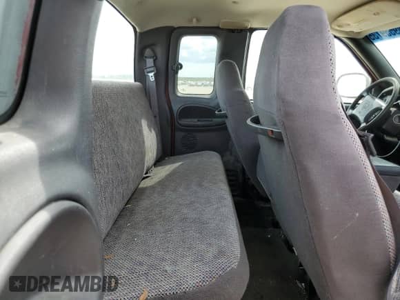 2001 Dodge 2500 z VIN 3B7KC23681G234556, wystawiony jako Copart lot #89559735 z przebiegiem 247 522 mil mil oraz Czysty tytuł • Clean title. Historia ofert i sprzedaży dostępna na DreamBid. Obrazek 10.