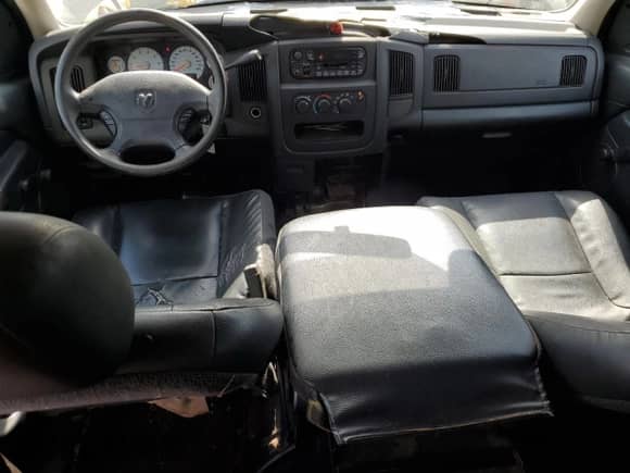 2003 Dodge 1500 ST with VIN 1D7HA18D73S271701, listed as a Copart auction lot 66928405 with 184,859 mi miles and Salvage title. Bid and sale history available at DreamBid. Image 8.