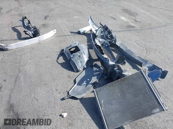 2018 BMW 4 Series 430i xDrive с VIN WBA4J3C56JBG91418, выставлен на аукционе IAAI как лот 41476609 с пробегом 78 965 миль миль и . История ставок и продаж доступна на DreamBid. Изображение 12.