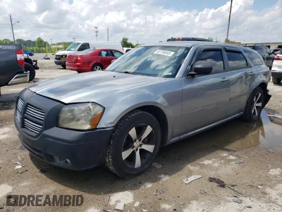 2006 Dodge Magnum with VIN 2D4FV47V76H354996, listed as a Copart auction lot 63736045 with 255,959 mi miles and Salvage title. Bid and sale history available at DreamBid. Image 1.