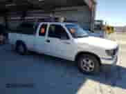 1995 Toyota Tacoma z VIN 4TAUN53B5SZ002480, wystawiony jako Copart lot #71305825 z przebiegiem 467 592 mil mil oraz Szkoda całkowita • Salvage title. Historia ofert i sprzedaży dostępna na DreamBid. Obrazek 4.