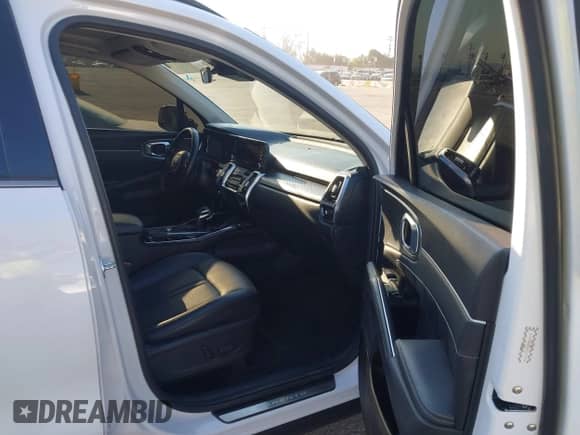 2021 Kia Sorento SX with VIN 5XYRK4LFXMG027876, listed as a IAAI auction lot 42945851 with 81,404 mi miles and . Bid and sale history available at DreamBid. Image 5.