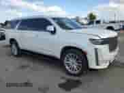 2021 Cadillac Escalade ESV Premium Luxury с VIN 1GYS3KKL3MR443385, выставлен на аукционе Copart как лот 56984505 с пробегом 127 349 миль миль и Списание • Salvage title. История ставок и продаж доступна на DreamBid. Изображение 4.