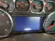 2017 GMC Sierra 1500 SLT z VIN 3GTU2NEJ5HG434352, wystawiony jako Copart lot #85296875 z przebiegiem 102 958 mil mil oraz Czysty tytuł • Clean title. Historia ofert i sprzedaży dostępna na DreamBid. Obrazek 9.