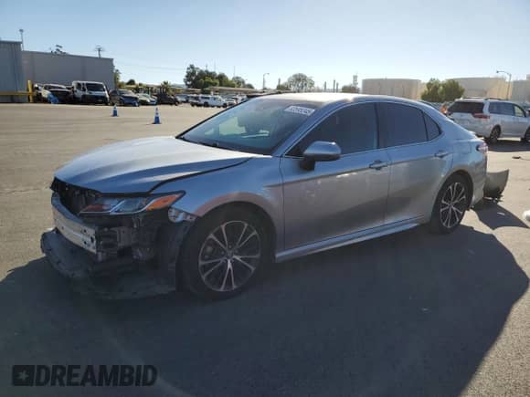 2019 Toyota Camry SE z VIN 4T1B11HK6KU170226, wystawiony jako Copart lot #82595245 z przebiegiem 105 367 mil mil oraz Szkoda całkowita • Salvage title. Historia ofert i sprzedaży dostępna na DreamBid. Obrazek 1.
