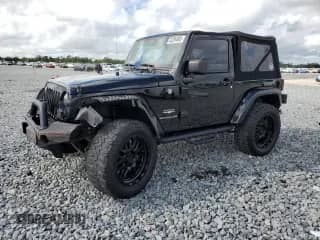 2014 Jeep Wrangler Sahara z VIN 1C4AJWBG4EL157308, wystawiony jako Copart lot #82294085 z przebiegiem 58 894 mil mil oraz Szkoda całkowita • Salvage title. Historia ofert i sprzedaży dostępna na DreamBid. Obrazek 1.