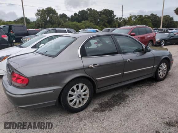 2003 Hyundai Sonata GLS with VIN KMHWF35HX3A866677, listed as a Copart auction lot 74620514 with Not provided miles and Salvage title. Bid and sale history available at DreamBid. Image 3.
