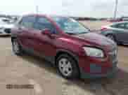 2016 Chevrolet Trax LS z VIN 3GNCJKSBXGL115472, wystawiony jako IAAI lot #42621171 z przebiegiem 105 434 mil mil oraz . Historia ofert i sprzedaży dostępna na DreamBid. Obrazek 1.