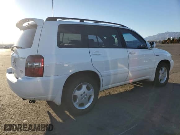 2004 Toyota Highlander with VIN JTEEP21A940048845, listed as a Copart auction lot 89533995 with 128,845 mi miles and Salvage title. Bid and sale history available at DreamBid. Image 3.