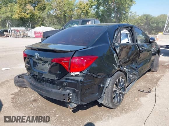 2019 Toyota Corolla L z VIN 2T1BURHE2KC229015, wystawiony jako IAAI lot #43198359 z przebiegiem 74 162 mil mil oraz . Historia ofert i sprzedaży dostępna na DreamBid. Obrazek 4.