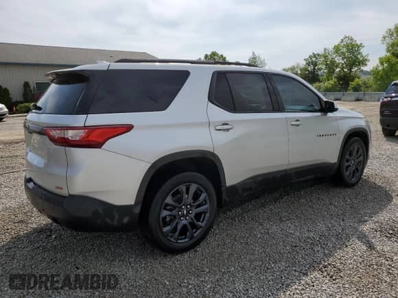 2021 Chevrolet Traverse RS z VIN 1GNEVJKW8MJ174386, wystawiony jako Copart lot #58779075 z przebiegiem 93 281 mil mil oraz Szkoda całkowita • Salvage title. Historia ofert i sprzedaży dostępna na DreamBid. Obrazek 3.