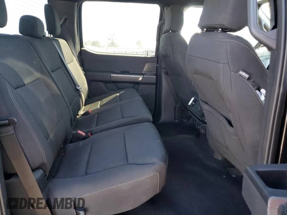 2023 Ford F-150 XL с VIN 1FTFW1E57PKF39975, выставлен на аукционе Copart как лот 87423145 с пробегом 36 247 миль миль и Списание • Salvage title. История ставок и продаж доступна на DreamBid. Изображение 10.