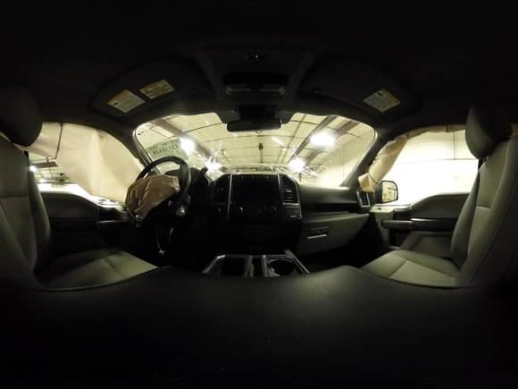 2020 Ford F-150 XL с VIN 1FTFX1E46LKE79282, выставлен на аукционе IAAI как лот 42330418 с пробегом 111 888 миль миль и . История ставок и продаж доступна на DreamBid. Изображение 24.