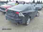 2013 Volvo S60 T5 с VIN YV1612FHXD2186540, выставлен на аукционе IAAI как лот 41428794 с пробегом 116 873 миль миль и . История ставок и продаж доступна на DreamBid. Изображение 4.