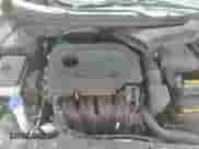 2018 Hyundai Sonata SE z VIN 5NPE24AFXJH603911, wystawiony jako Copart lot #66033195 z przebiegiem 70 596 mil mil oraz Szkoda całkowita • Salvage title. Historia ofert i sprzedaży dostępna na DreamBid. Obrazek 14.