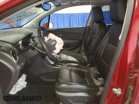 2020 Chevrolet Trax Premier with VIN 3GNCJRSB7LL218805, listed as a Copart auction lot 68977535 with 91,667 mi miles and Salvage title. Bid and sale history available at DreamBid. Image 7.