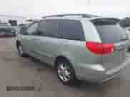 2006 Toyota Sienna XLE z VIN 5TDBA22C96S071602, wystawiony jako IAAI lot #42918077 z przebiegiem 214 818 mil mil oraz . Historia ofert i sprzedaży dostępna na DreamBid. Obrazek 3.