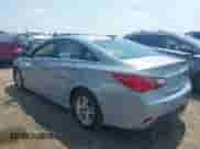 2014 Hyundai Sonata GLS z VIN 5NPEB4AC0EH823943, wystawiony jako IAAI lot #42601503 z przebiegiem 46 940 mil mil oraz . Historia ofert i sprzedaży dostępna na DreamBid. Obrazek 3.