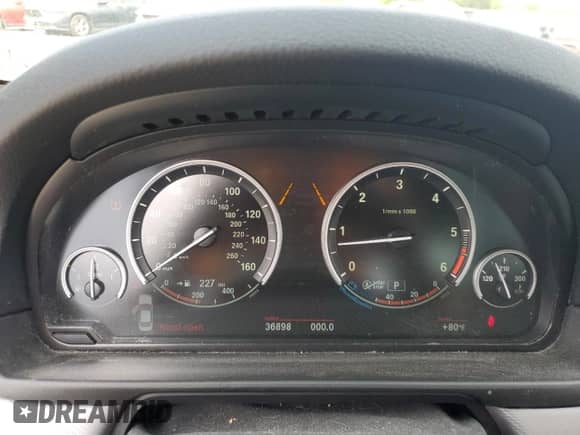 2016 BMW 5 Series 535d с VIN WBAXA5C57GD691866, выставлен на аукционе Copart как лот 54645015 с пробегом 36 898 миль миль и Списание • Salvage title. История ставок и продаж доступна на DreamBid. Изображение 9.