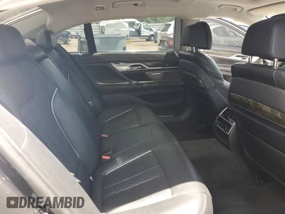 2021 BMW 7 Series 750i xDrive with VIN WBA7U2C06MCE57362, listed as a Copart auction lot 66734265 with 62,482 mi miles and Salvage title. Bid and sale history available at DreamBid. Image 10.