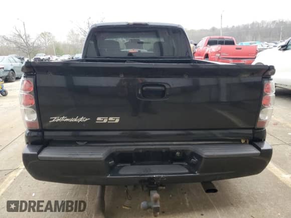2006 Chevrolet Silverado SS с VIN 2GCEC19N261140999, выставлен на аукционе Copart как лот 80564114 с пробегом 221 209 миль миль и Списание • Salvage title. История ставок и продаж доступна на DreamBid. Изображение 6.