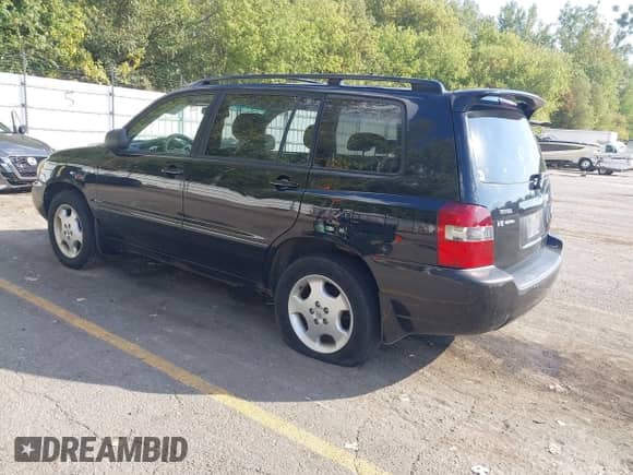 2005 Toyota Highlander с VIN JTEEP21A450079311, выставлен на аукционе IAAI как лот 43382663 с пробегом 281 056 миль миль и . История ставок и продаж доступна на DreamBid. Изображение 3.
