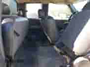 2006 Chevrolet Silverado 2500HD LT3 z VIN 1GCHK29216E244751, wystawiony jako IAAI lot #43447025 z przebiegiem 234 440 mil mil oraz . Historia ofert i sprzedaży dostępna na DreamBid. Obrazek 8.