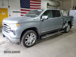 2025 Chevrolet Silverado 1500 z VIN 2GCUKJED2S1143083, wystawiony jako Copart lot #51481295 z przebiegiem 4 305 mil mil oraz Szkoda całkowita • Salvage title. Historia ofert i sprzedaży dostępna na DreamBid. Obrazek 1.