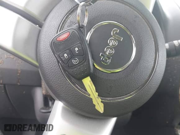 2015 Jeep Compass Latitude with VIN 1C4NJCEB6FD418613, listed as a IAAI auction lot 43309792 with 113,088 mi miles and . Bid and sale history available at DreamBid. Image 11.
