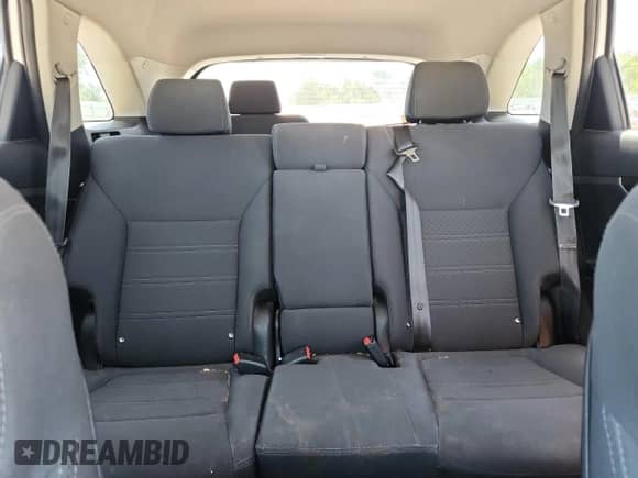 2018 Kia Sorento LX z VIN 5XYPGDA55JG419503, wystawiony jako Copart lot #64432445 z przebiegiem 135 260 mil mil oraz Szkoda całkowita • Salvage title. Historia ofert i sprzedaży dostępna na DreamBid. Obrazek 10.