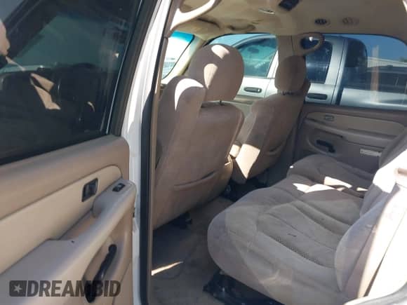 2002 Chevrolet Tahoe LS с VIN 1GNEC13Z62R224263, выставлен на аукционе IAAI как лот 42511107 с пробегом Не указан миль и . История ставок и продаж доступна на DreamBid. Изображение 14.