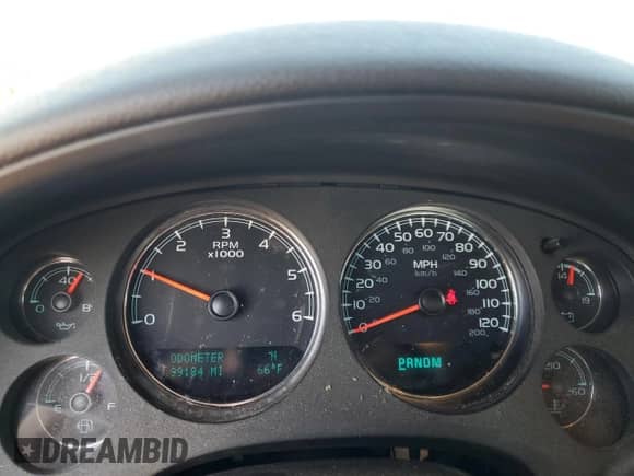 2013 Chevrolet Silverado 1500 LTZ z VIN 1GCRKTE7XDZ351847, wystawiony jako Copart lot #70548135 z przebiegiem 99 184 mil mil oraz Szkoda całkowita • Salvage title. Historia ofert i sprzedaży dostępna na DreamBid. Obrazek 9.