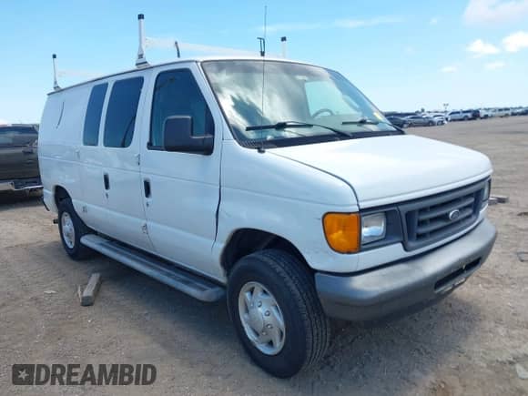 2007 Ford Econoline Cargo Commercial with VIN 1FTNE24W77DA44792, listed as a IAAI auction lot 42963209 with 112,119 mi miles and . Bid and sale history available at DreamBid. Image 1.